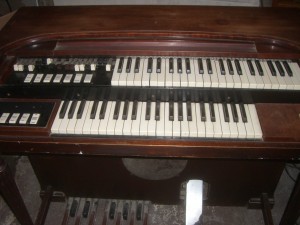 Hammond M3 Organ Front